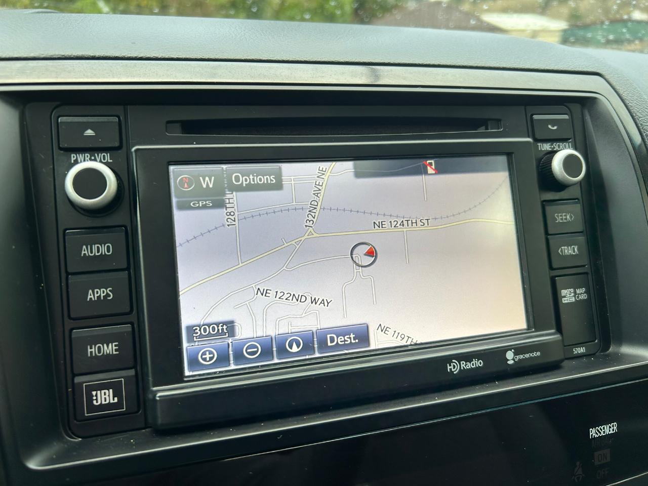 Toyota Sequoia Platinum 4WD FFV 2015