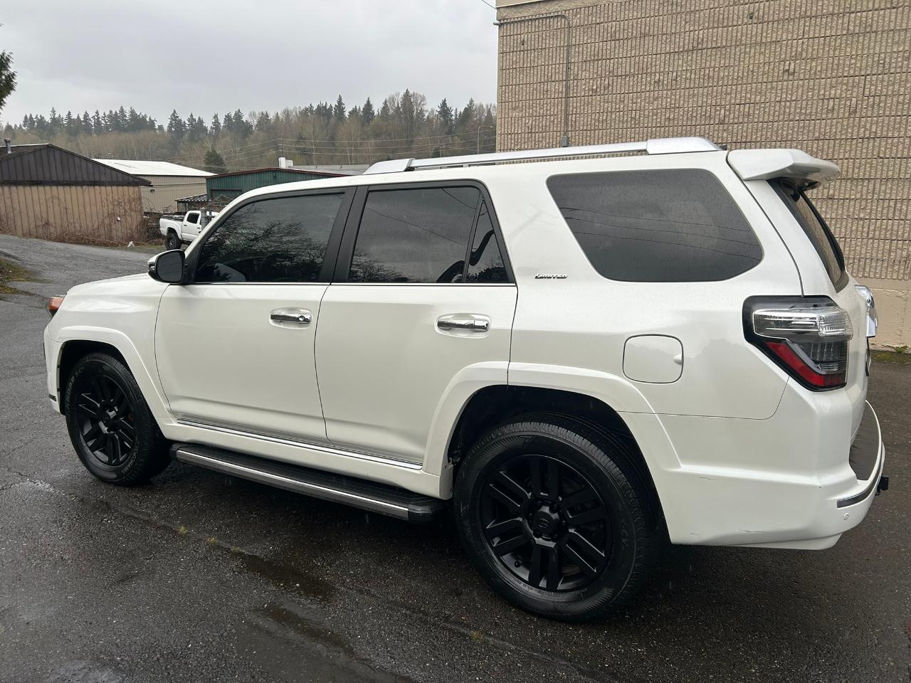 Toyota 4Runner Limited 4WD V6 2016