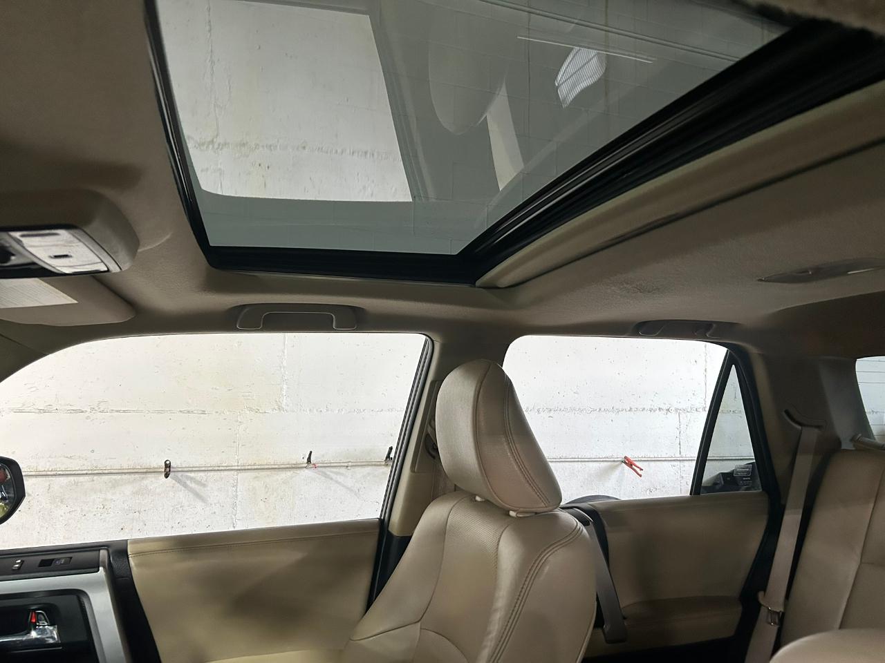 Toyota 4Runner Limited 4WD V6 2016