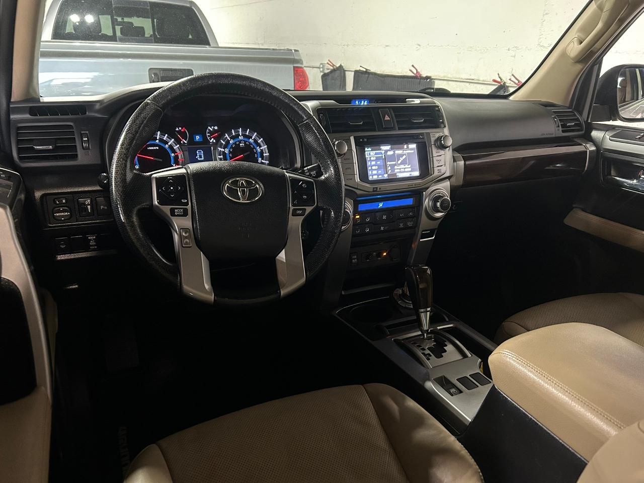 Toyota 4Runner Limited 4WD V6 2016