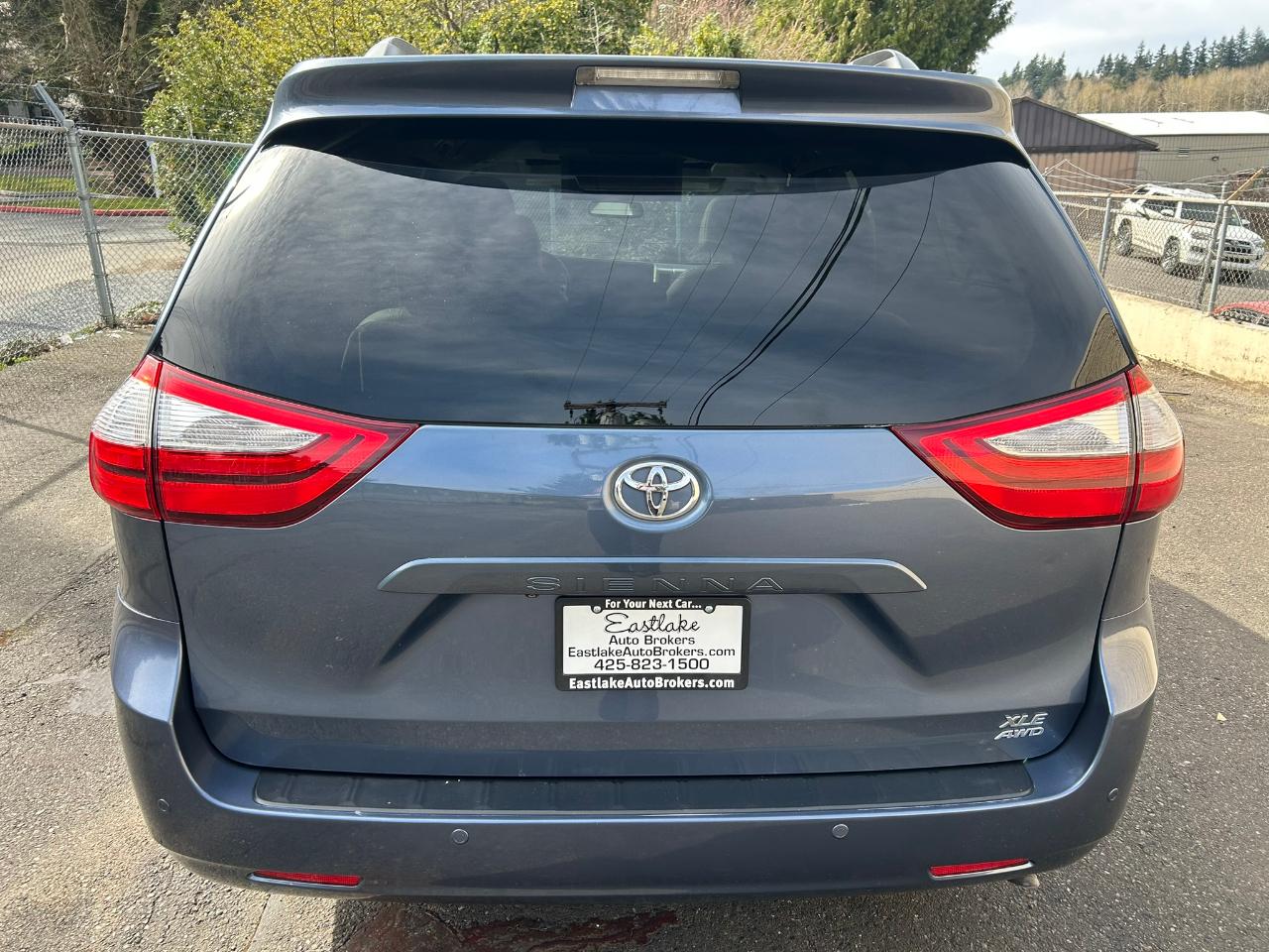 Toyota Sienna XLE Premium 5D Wagon 7 Pass AWD 2015