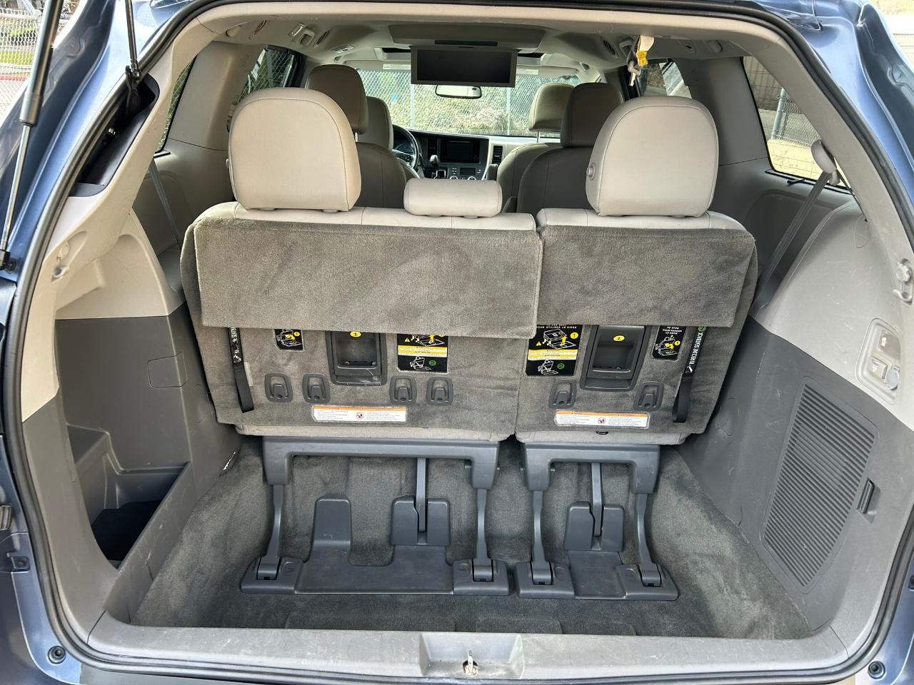 Toyota Sienna XLE Premium 5D Wagon 7 Pass AWD 2015