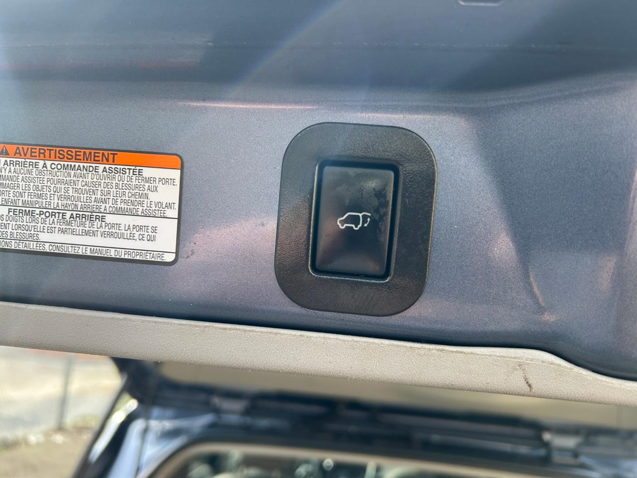 Toyota Sienna XLE Premium 5D Wagon 7 Pass AWD 2015