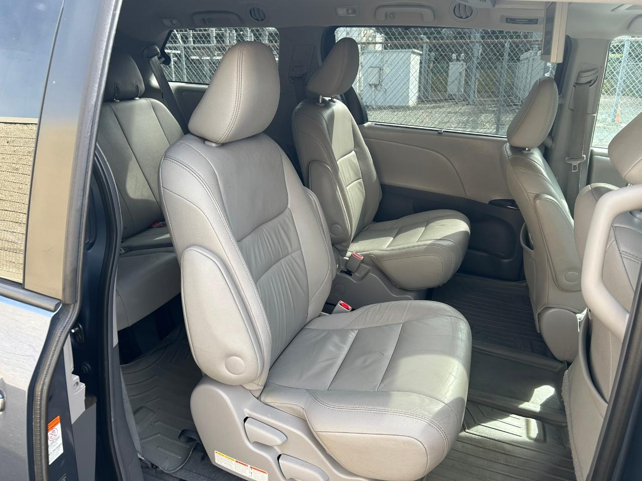 Toyota Sienna XLE Premium 5D Wagon 7 Pass AWD 2015