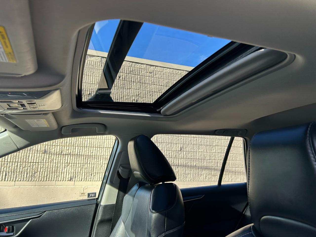 Toyota RAV4 Hybrid XLE Premium 2022