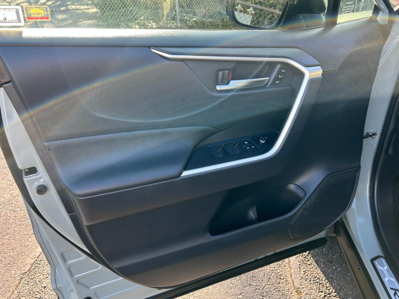 Toyota RAV4 Hybrid XLE Premium 2022