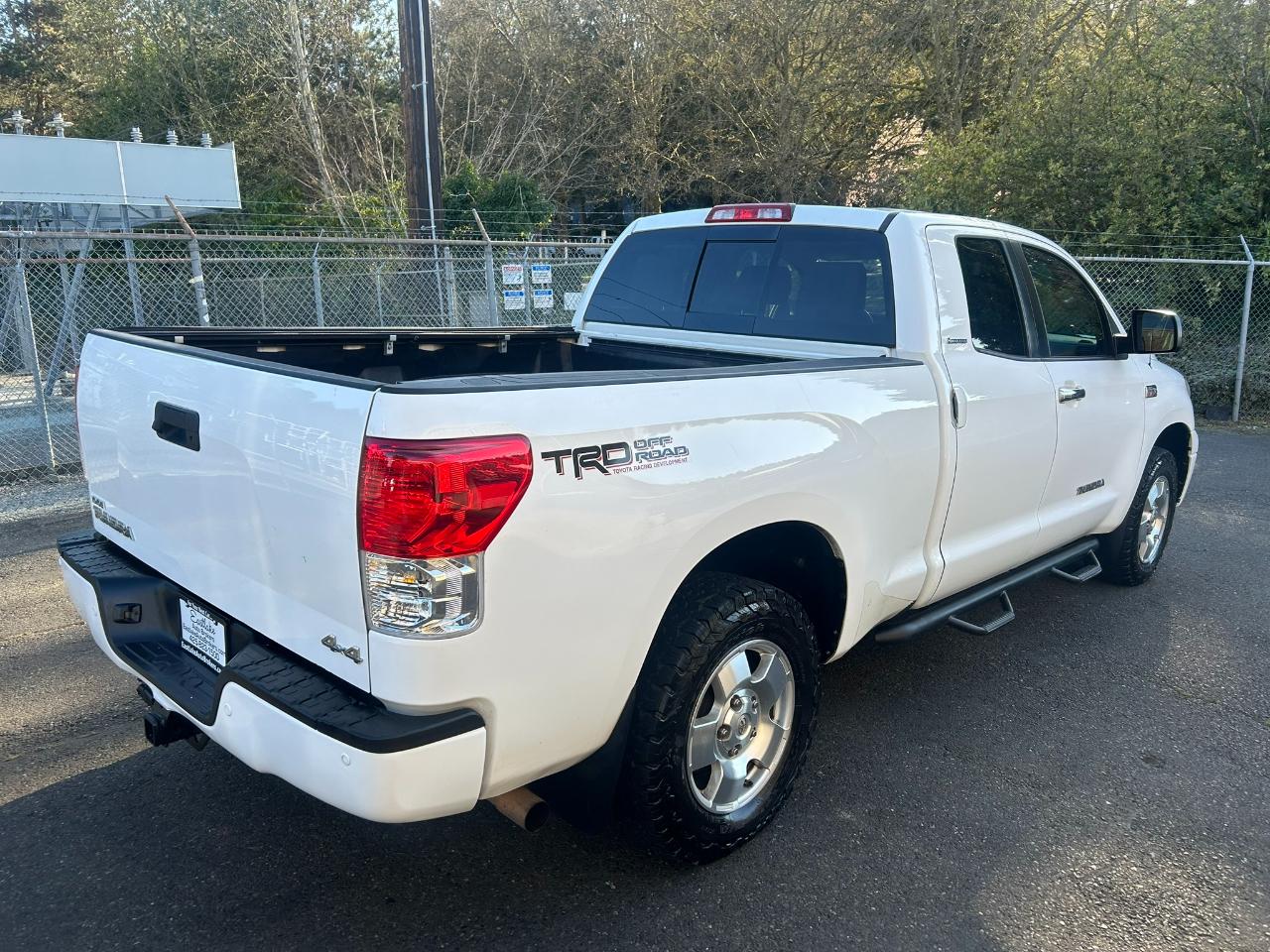 Toyota Tundra Limited 5.7L Double Cab 4WD 2013