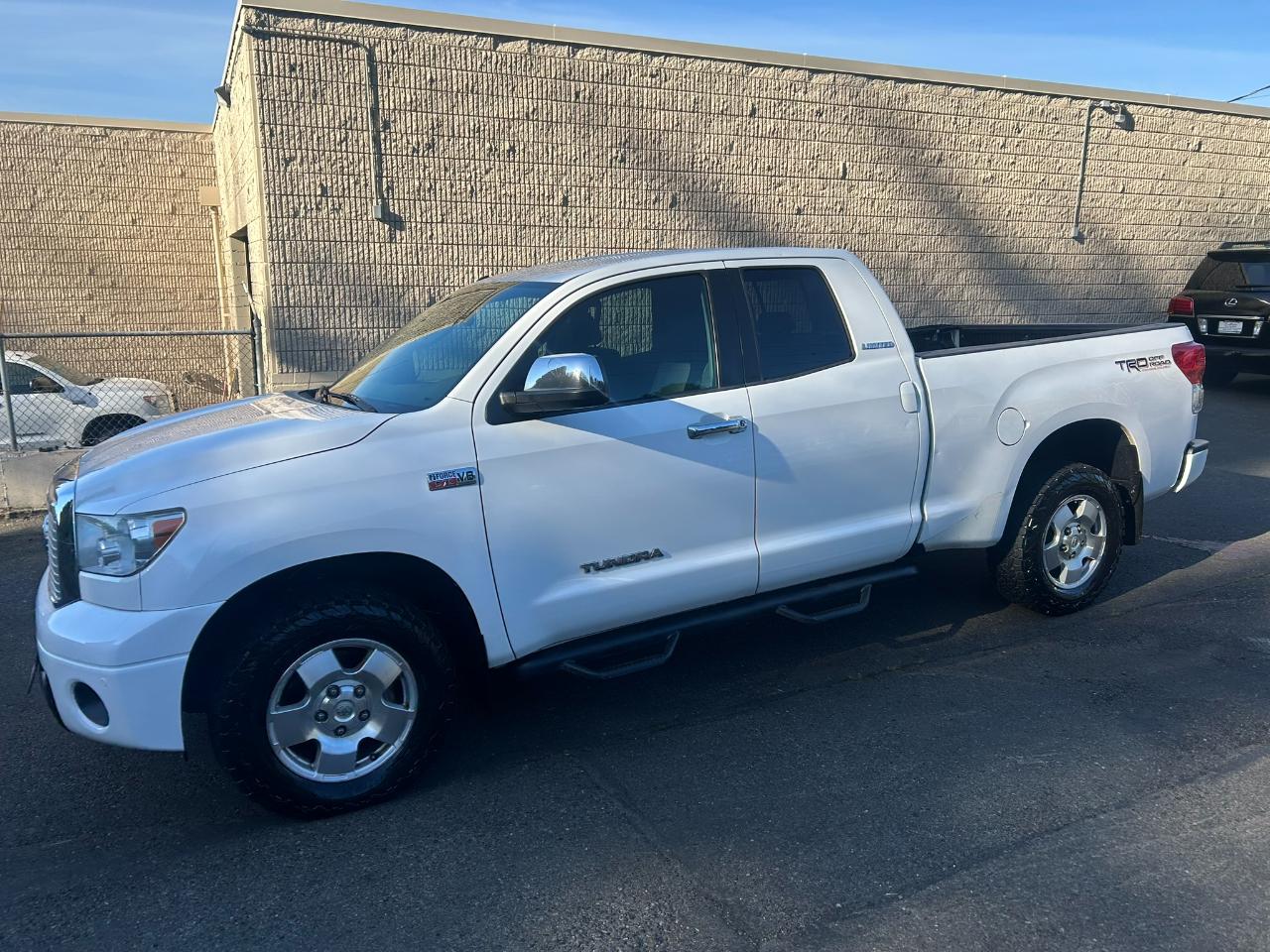 Toyota Tundra Limited 5.7L Double Cab 4WD 2013