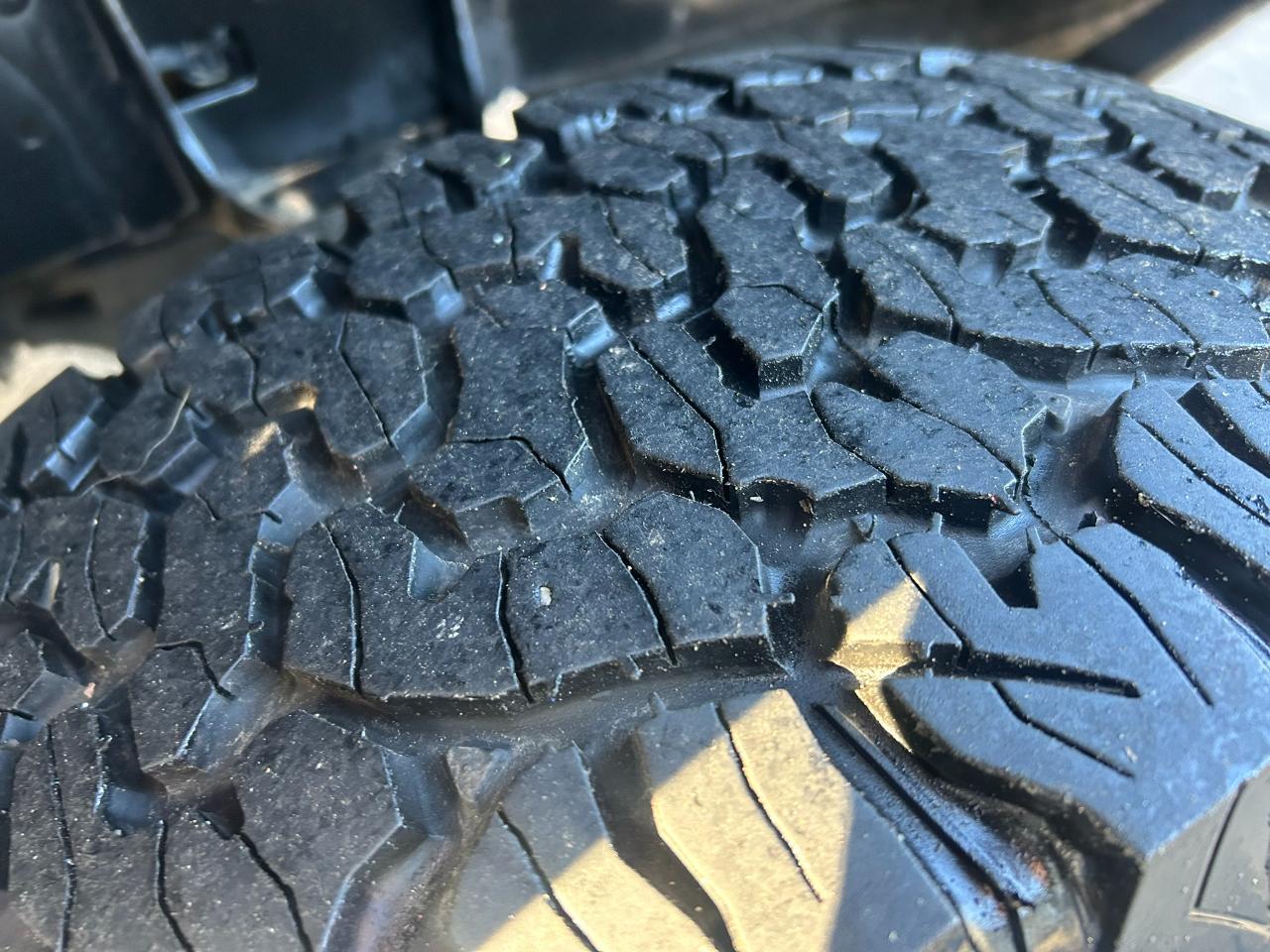 Toyota Tundra Limited 5.7L Double Cab 4WD 2013