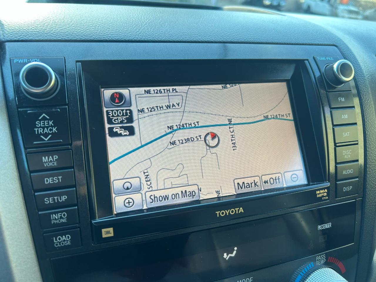 Toyota Tundra Limited 5.7L Double Cab 4WD 2013