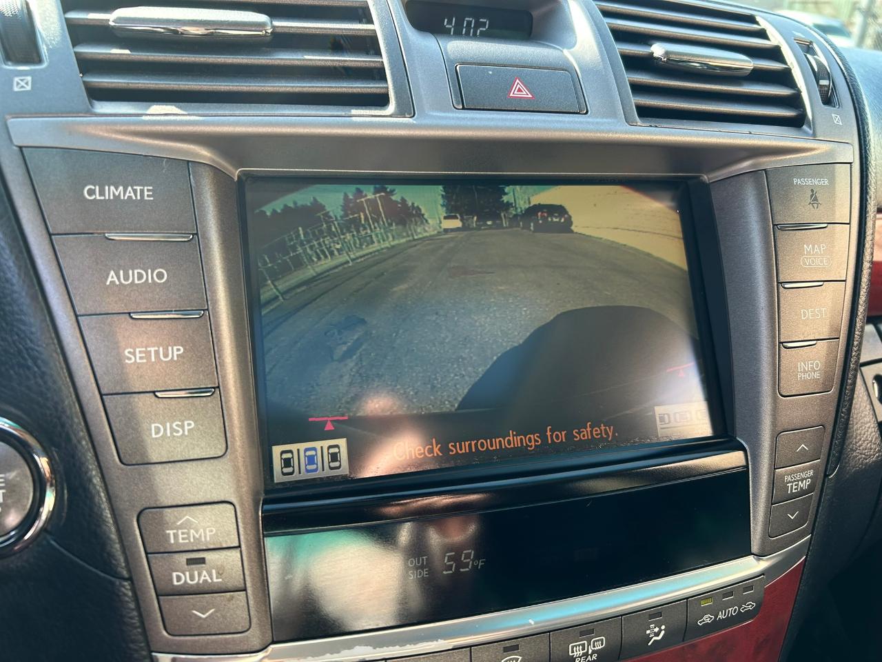 Lexus LS 460 L Luxury Sedan AWD 2010