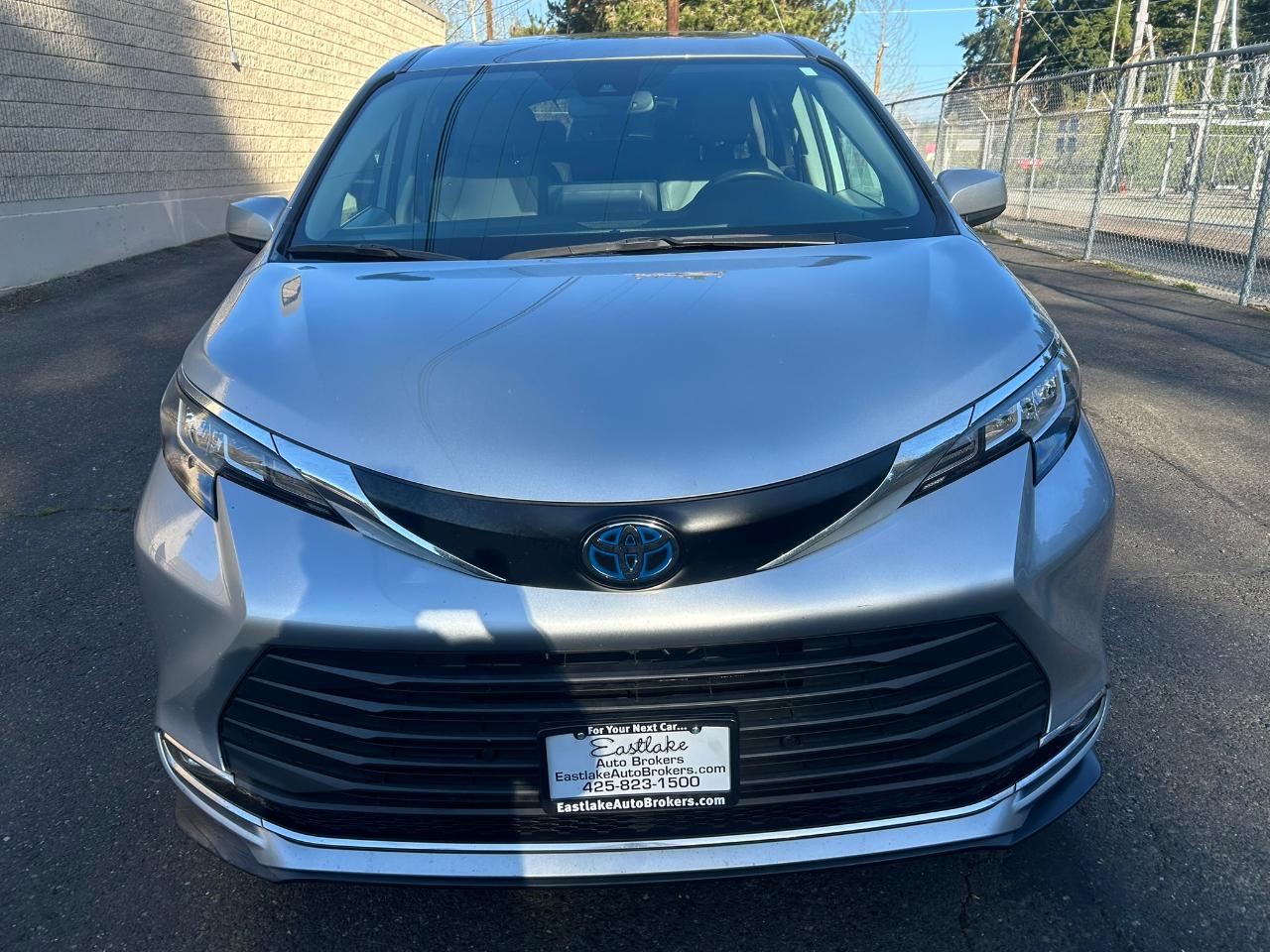 Toyota Sienna XLE 7-Passenger AWD 2022