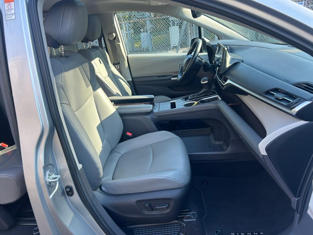 Toyota Sienna XLE 7-Passenger AWD 2022