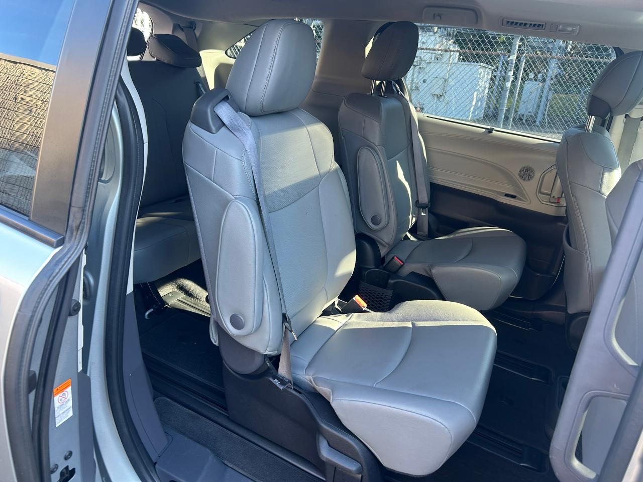 Toyota Sienna XLE 7-Passenger AWD 2022