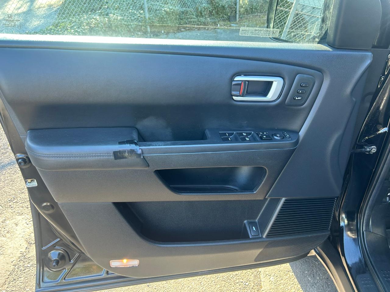 Honda Pilot Touring 4WD 5-Spd AT with DVD 2014