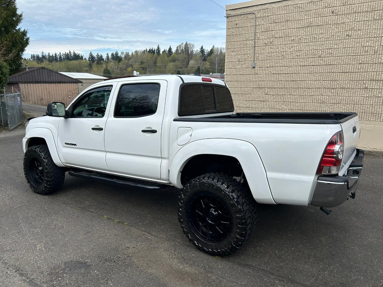 Toyota Tacoma Double Cab V6 5AT 4WD 2015