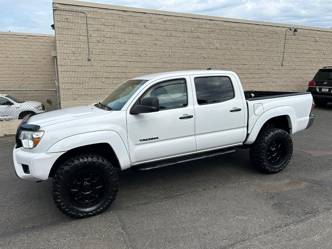 Toyota Tacoma Double Cab V6 5AT 4WD 2015
