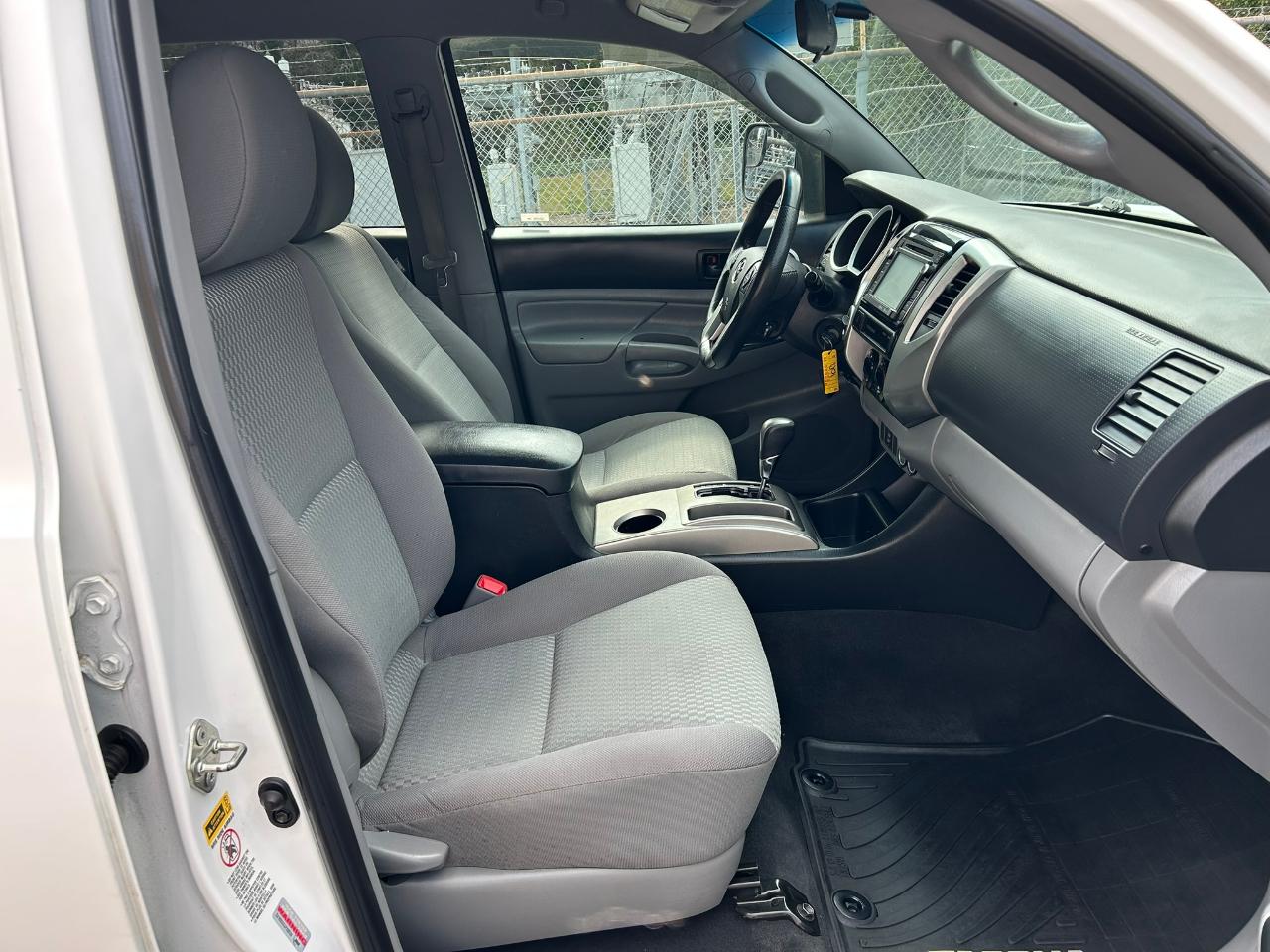 Toyota Tacoma Double Cab V6 5AT 4WD 2015