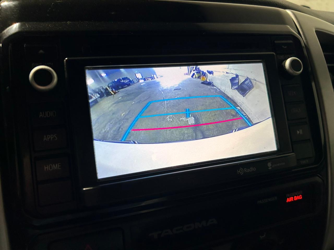 Toyota Tacoma Double Cab V6 5AT 4WD 2015