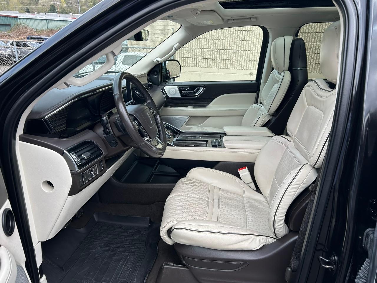 Lincoln Navigator L Black Label 4WD 2022