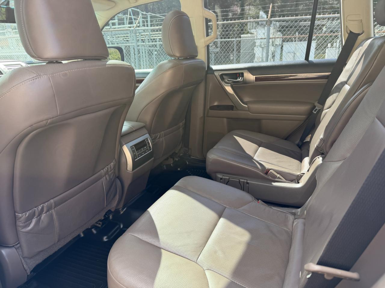 Lexus GX 460 Base 2018