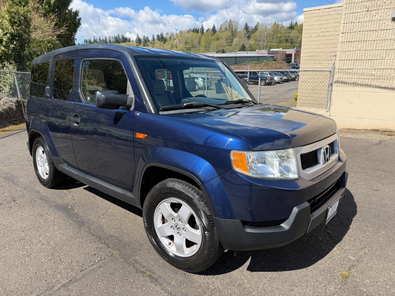 Honda Element EX 4WD AT with Navigation System 2010