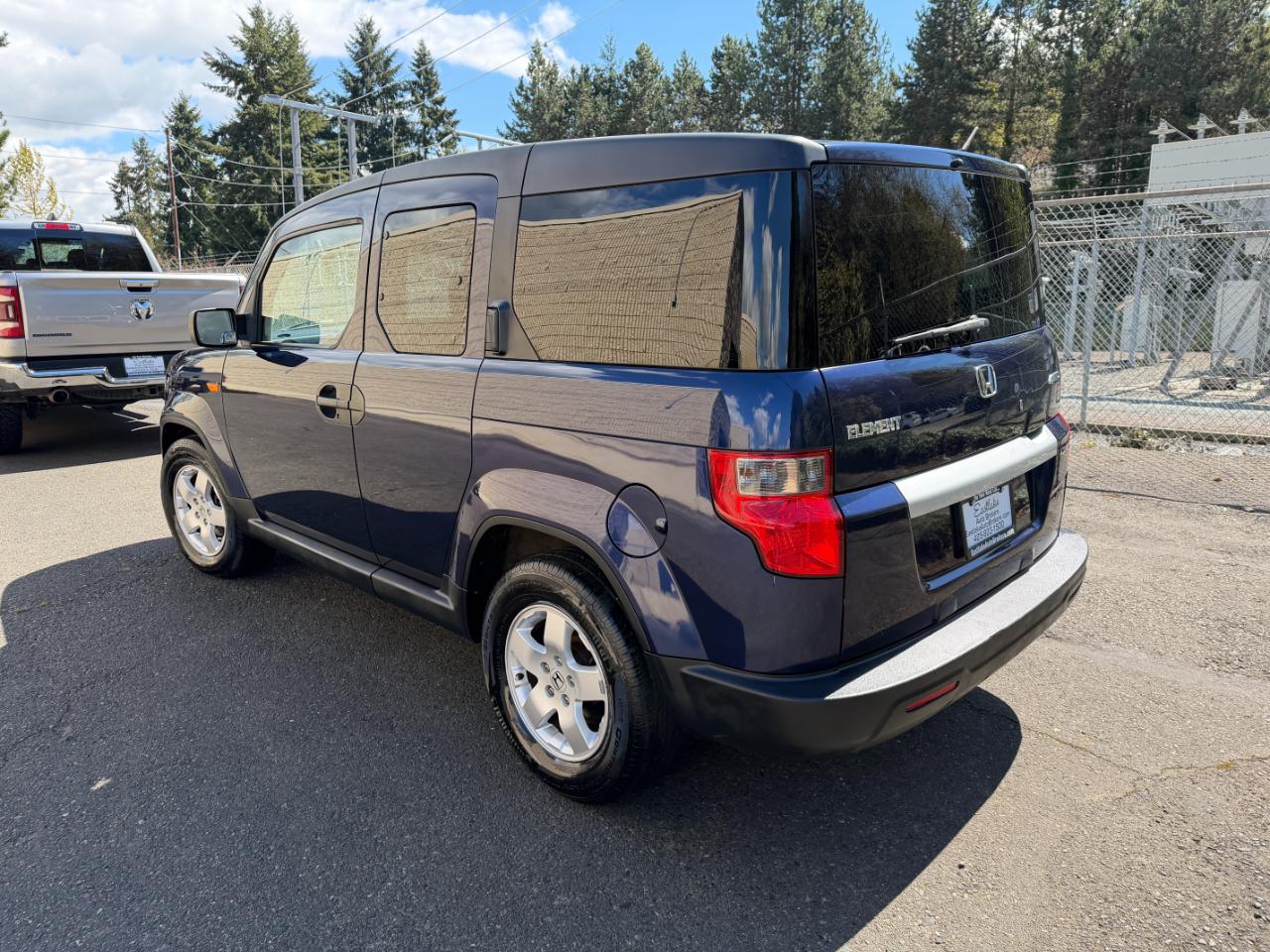 Honda Element EX 4WD AT with Navigation System 2010