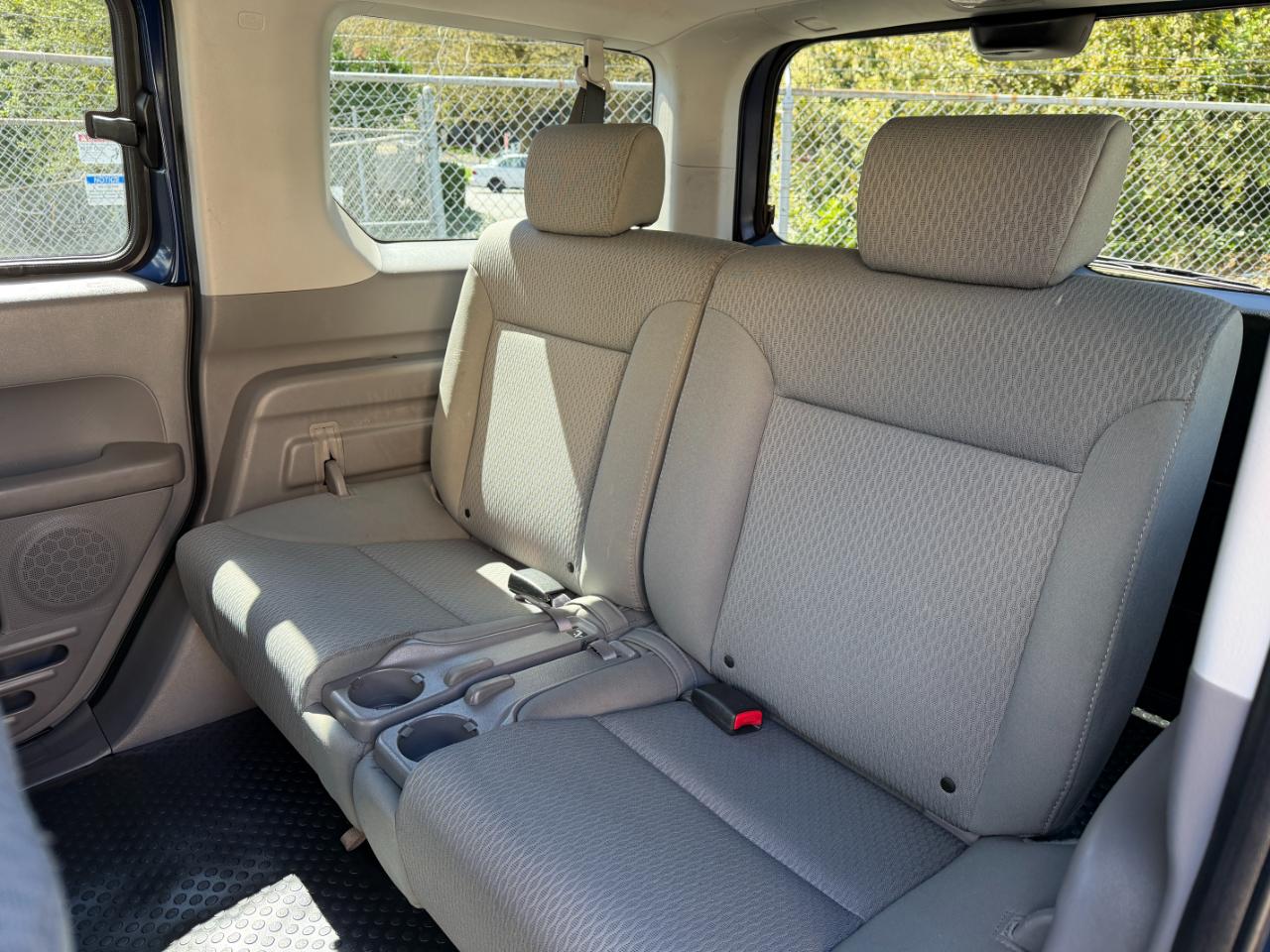 Honda Element EX 4WD AT with Navigation System 2010