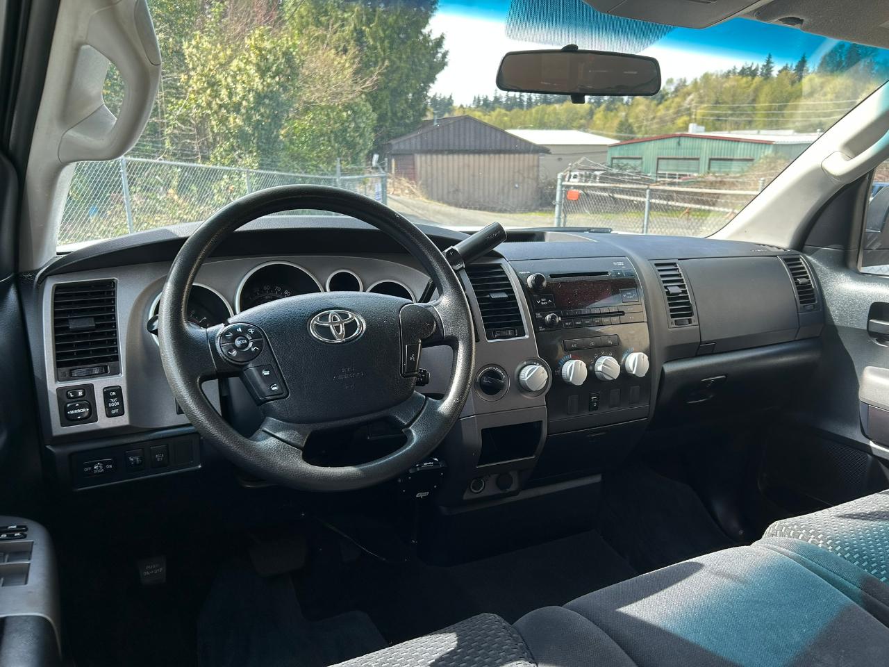 Toyota Tundra  2012