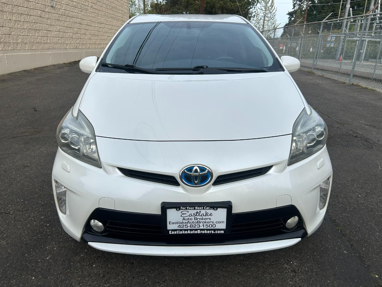 Toyota Prius Prius V 2012