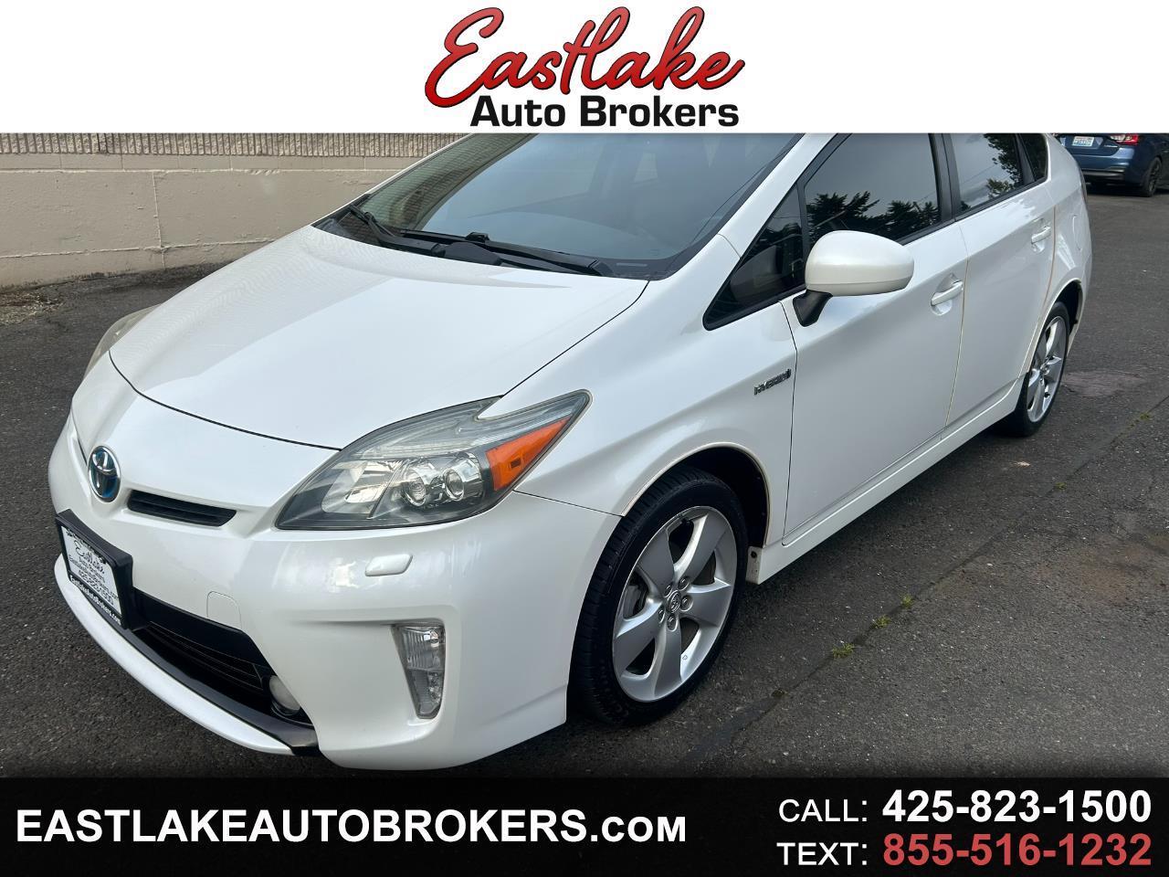 Toyota Prius Prius V 2012