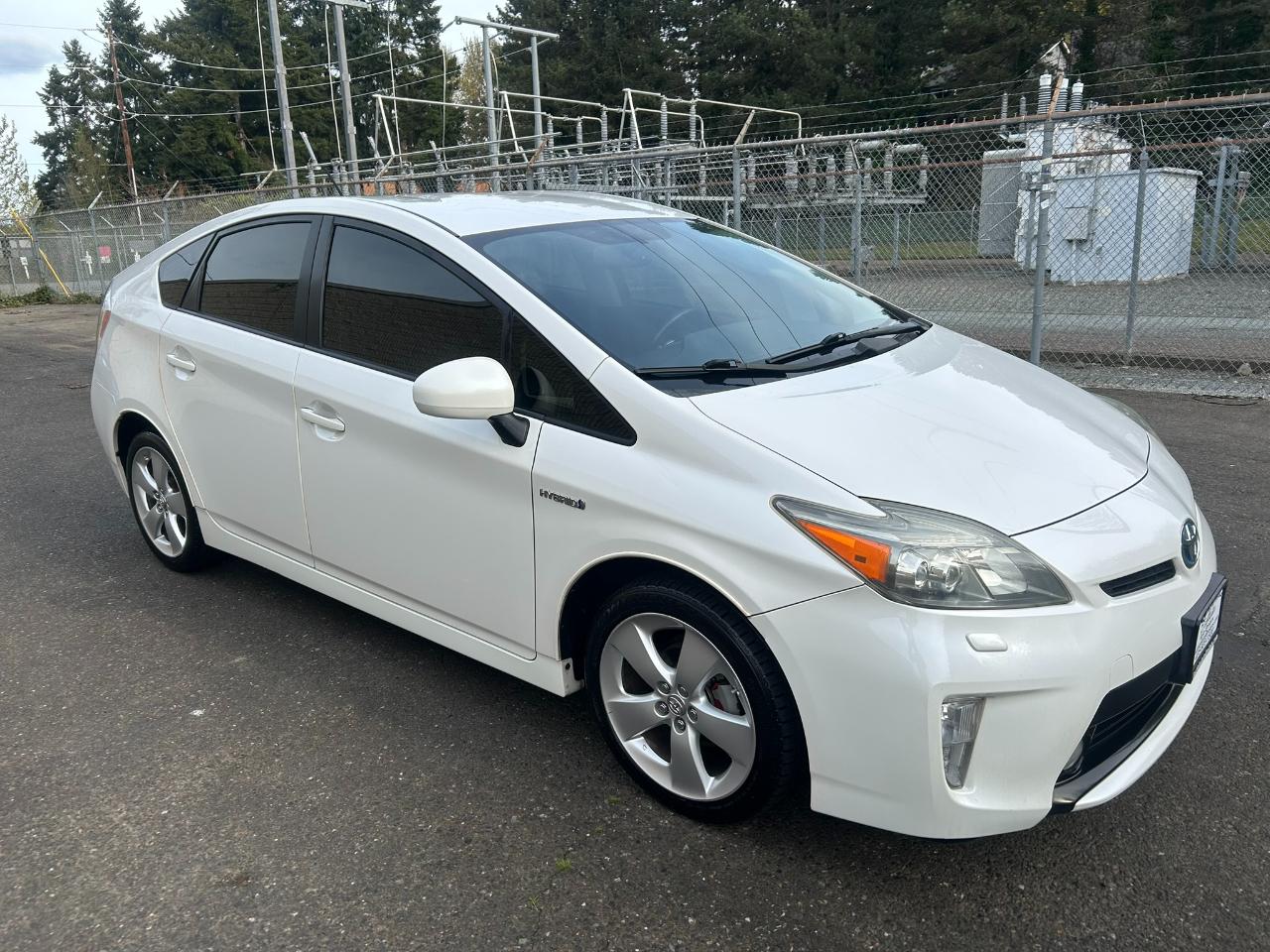 Toyota Prius Prius V 2012