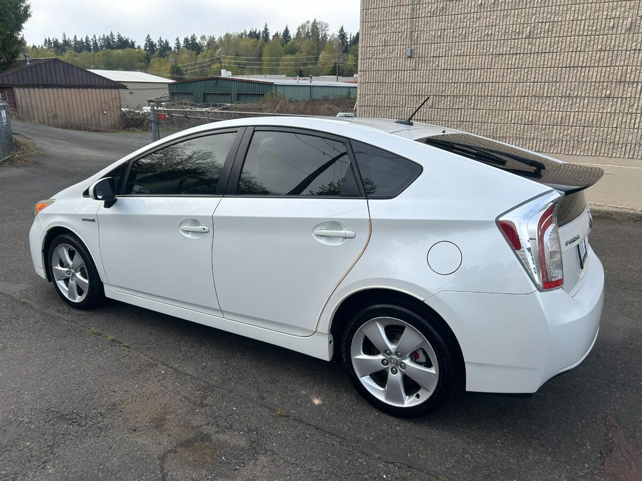 Toyota Prius Prius V 2012