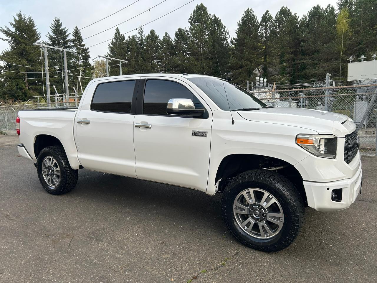 Toyota Tundra Platinum CrewMax 5.7L 4WD 2019