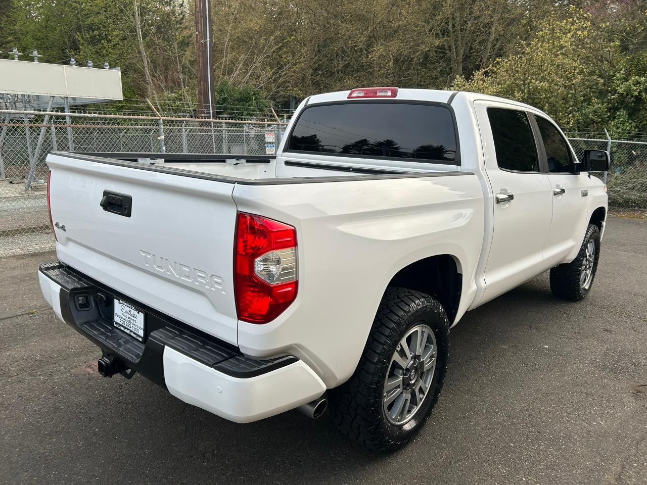Toyota Tundra Platinum CrewMax 5.7L 4WD 2019