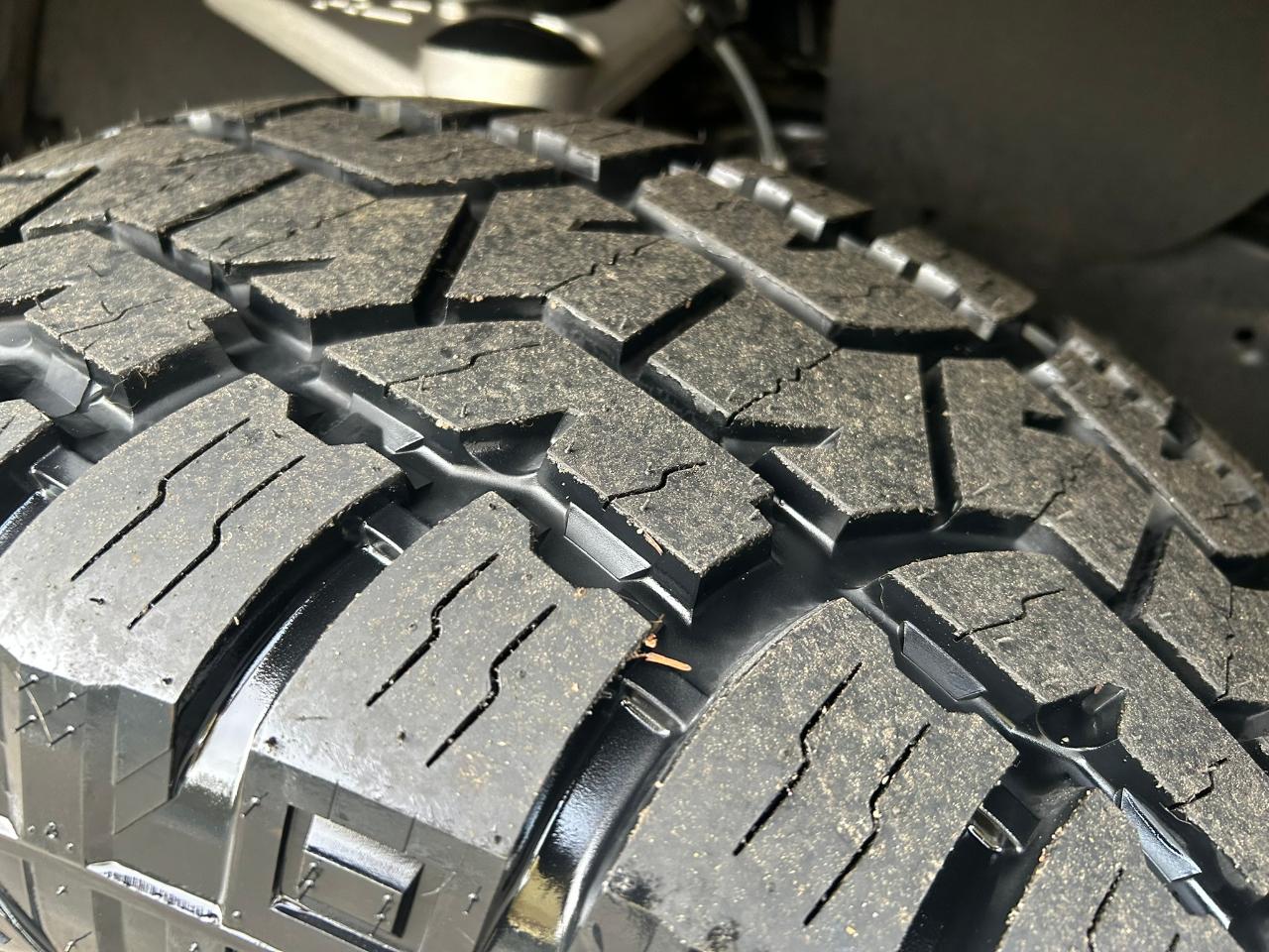 Toyota Tundra Platinum CrewMax 5.7L 4WD 2019