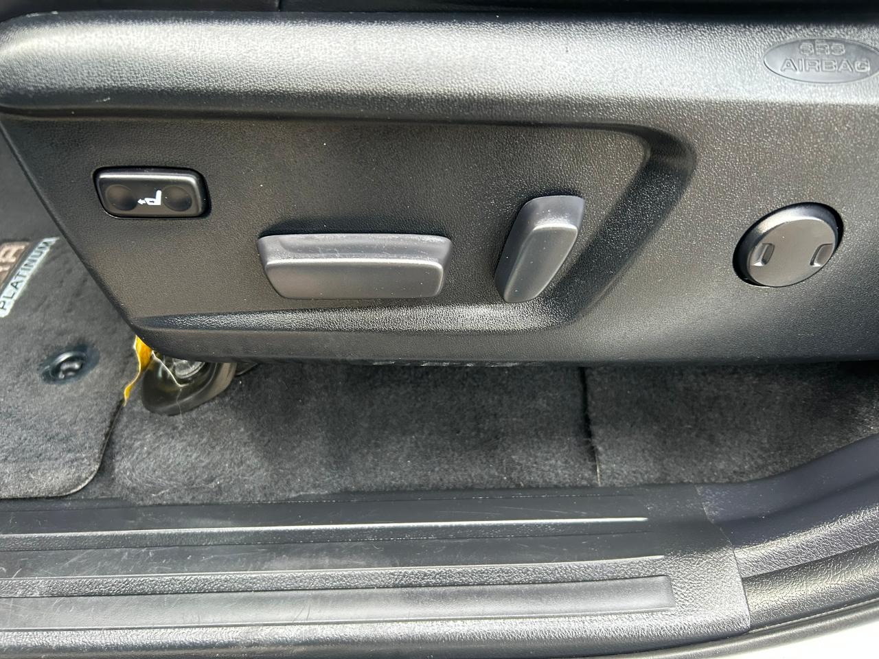 Toyota Tundra Platinum CrewMax 5.7L 4WD 2019