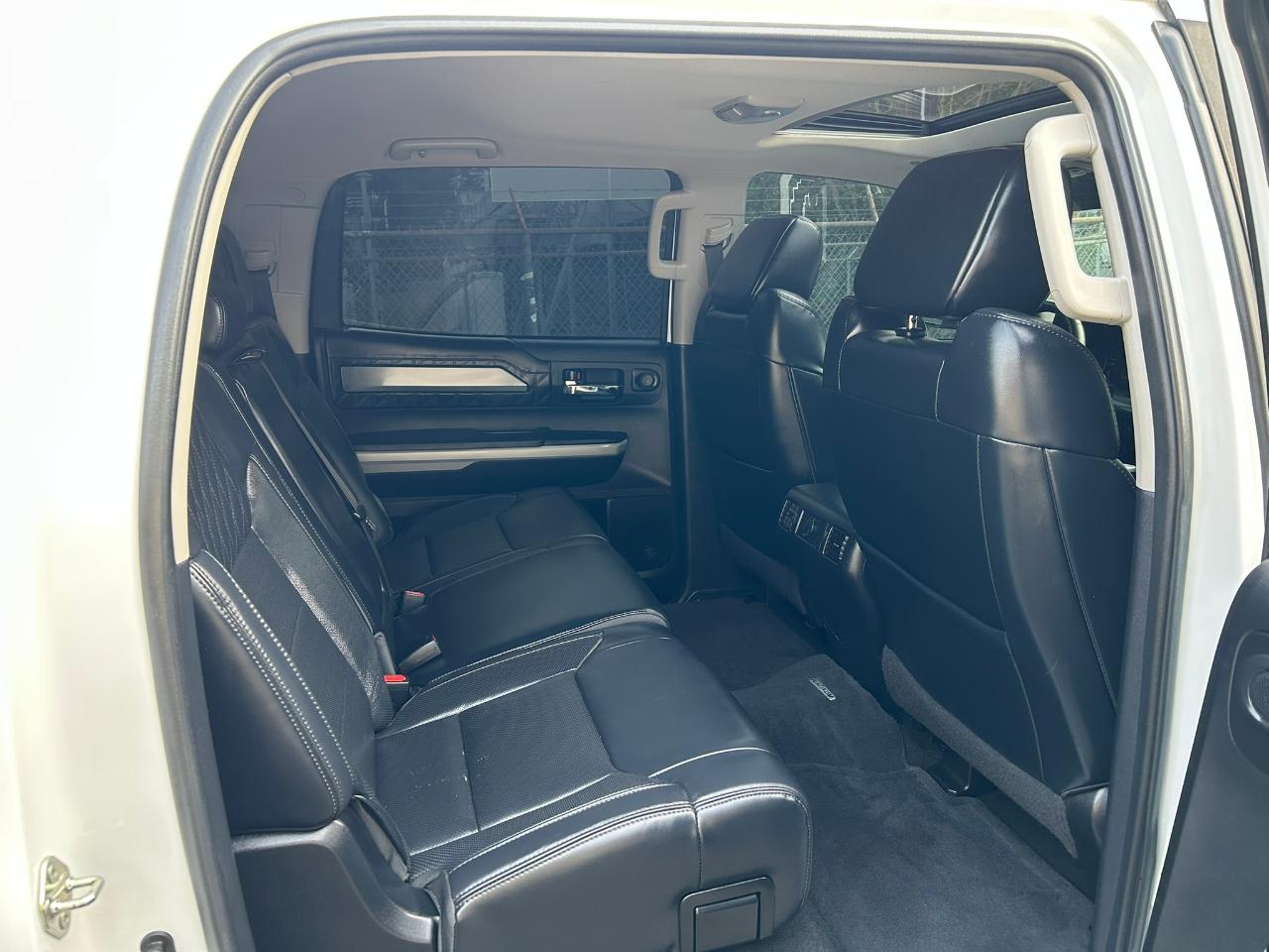 Toyota Tundra Platinum CrewMax 5.7L 4WD 2019