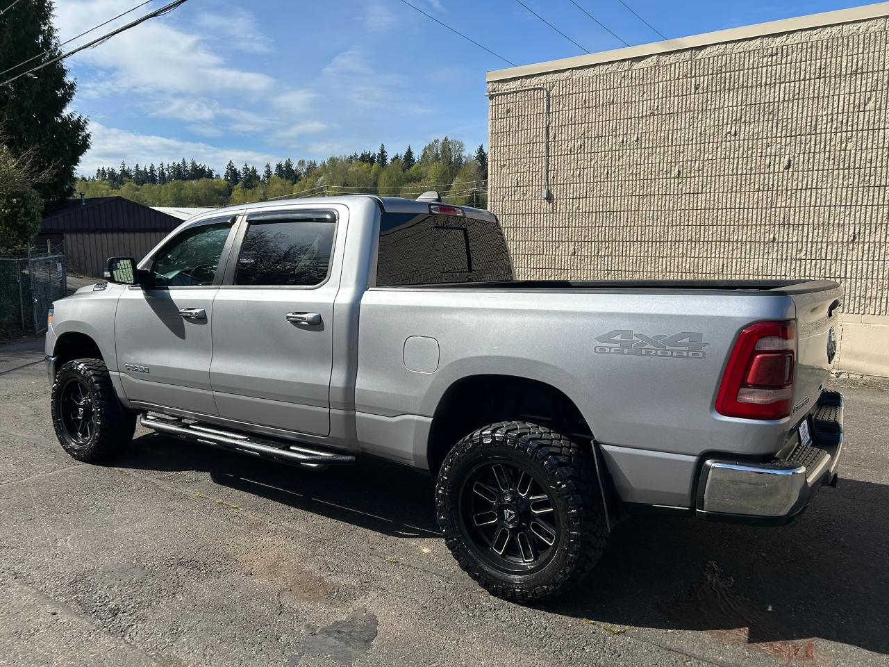 RAM 1500 Big Horn Crew Cab LWB 4WD 2020