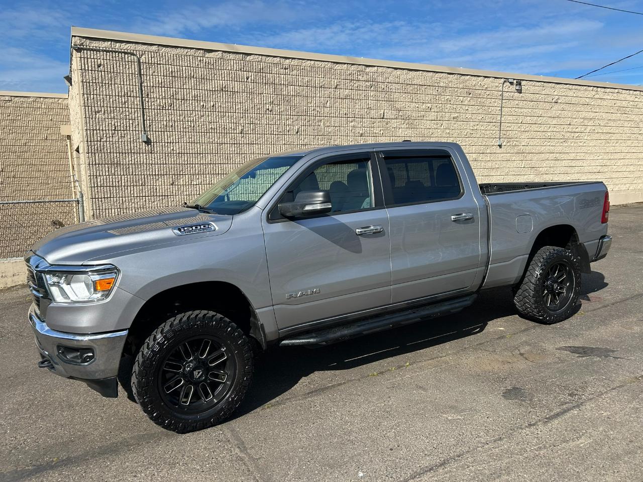 RAM 1500 Big Horn Crew Cab LWB 4WD 2020