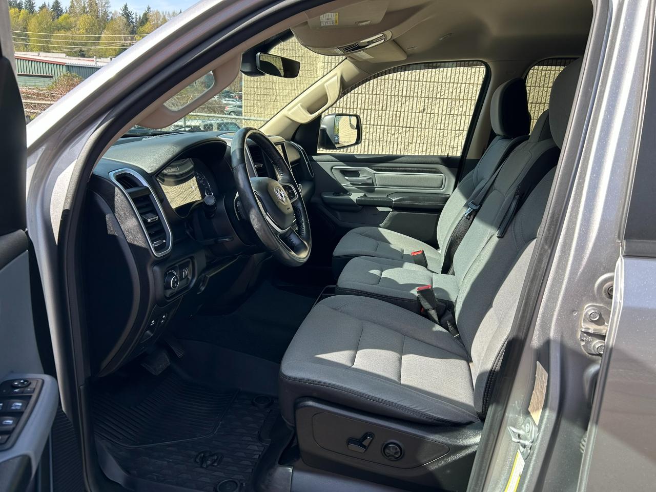 RAM 1500 Big Horn Crew Cab LWB 4WD 2020