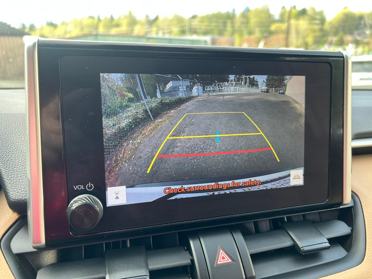 Toyota RAV4 Hybrid XLE 2023