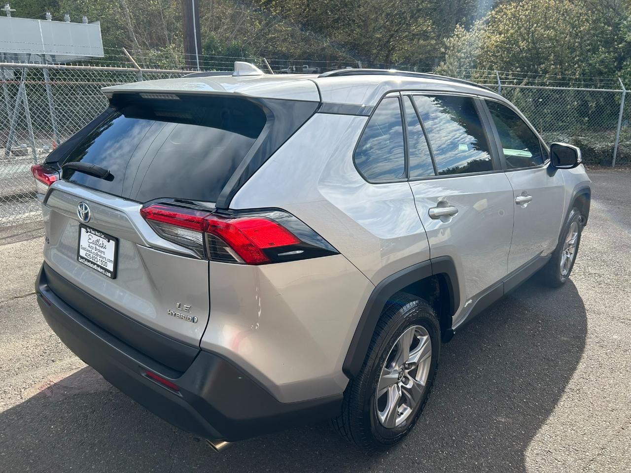 Toyota RAV4 Hybrid LE 2022