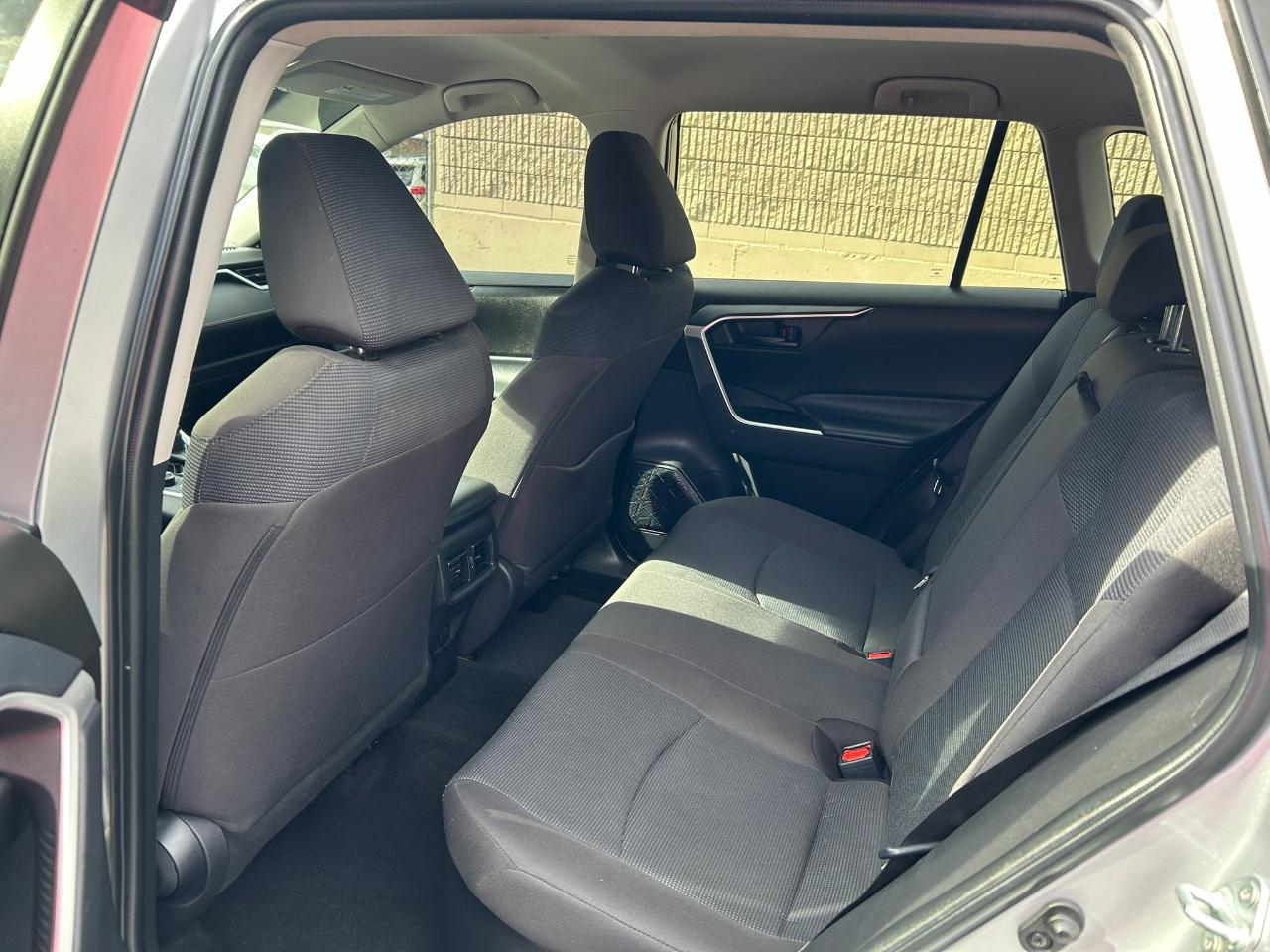 Toyota RAV4 Hybrid LE 2022