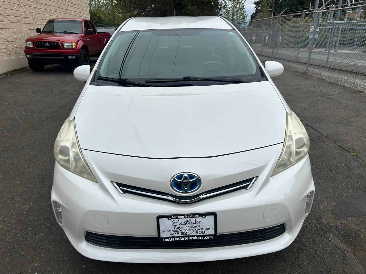 Toyota Prius V Three 2012