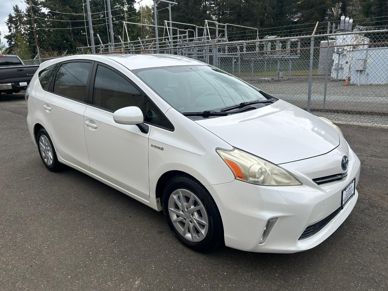 Toyota Prius V Three 2012