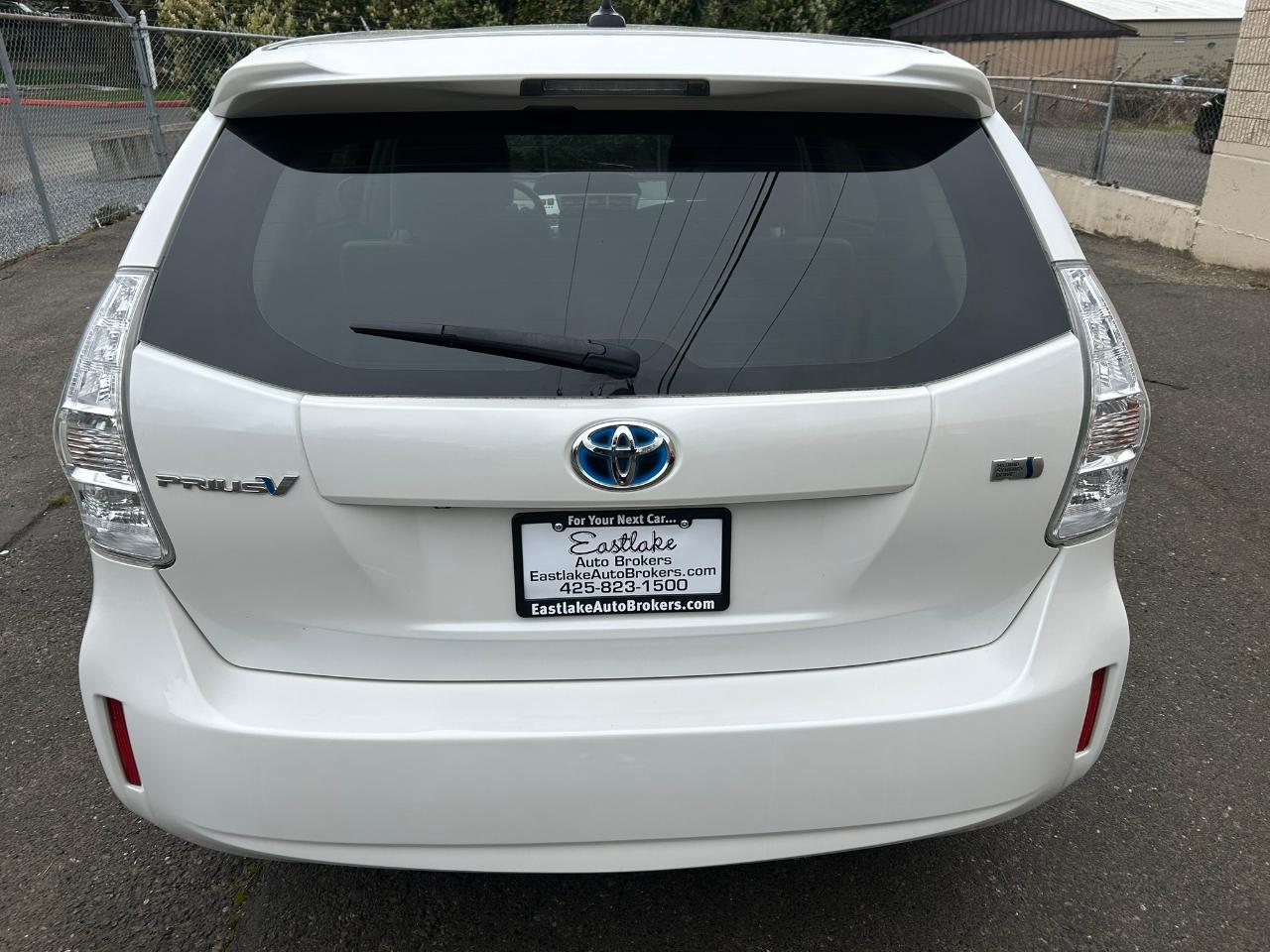 Toyota Prius V Three 2012