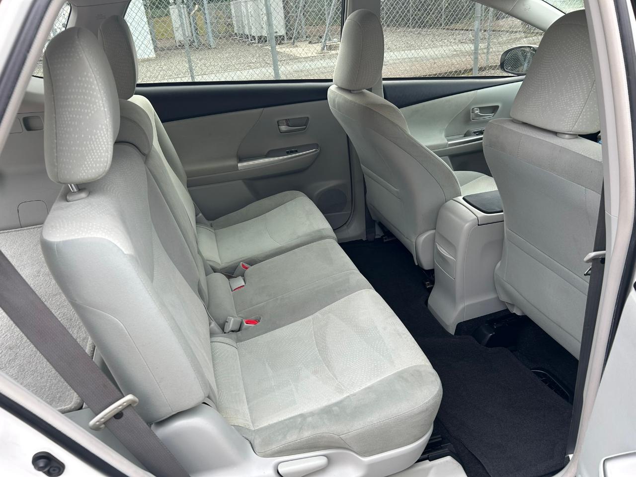 Toyota Prius V Three 2012