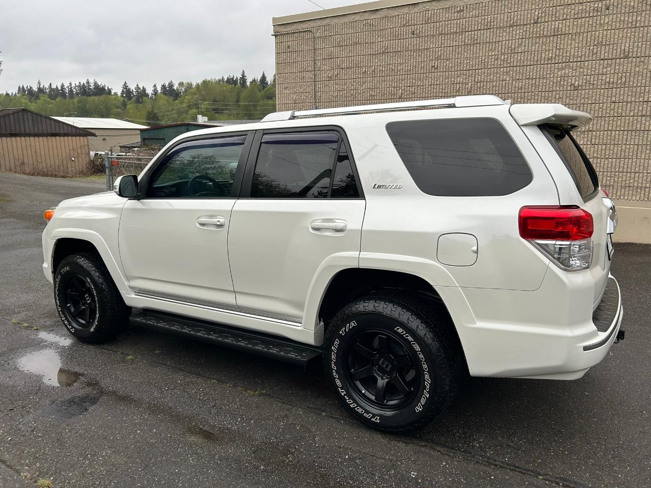 Toyota 4Runner Limited 4WD V6 2010