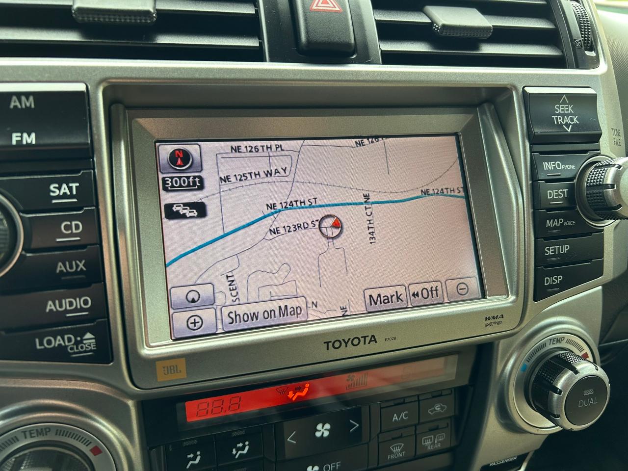 Toyota 4Runner Limited 4WD V6 2010